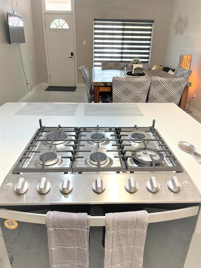 Close To All, Restful Duplex A In Downtown, Utep, Hospitals Эль-Пасо Экстерьер фото